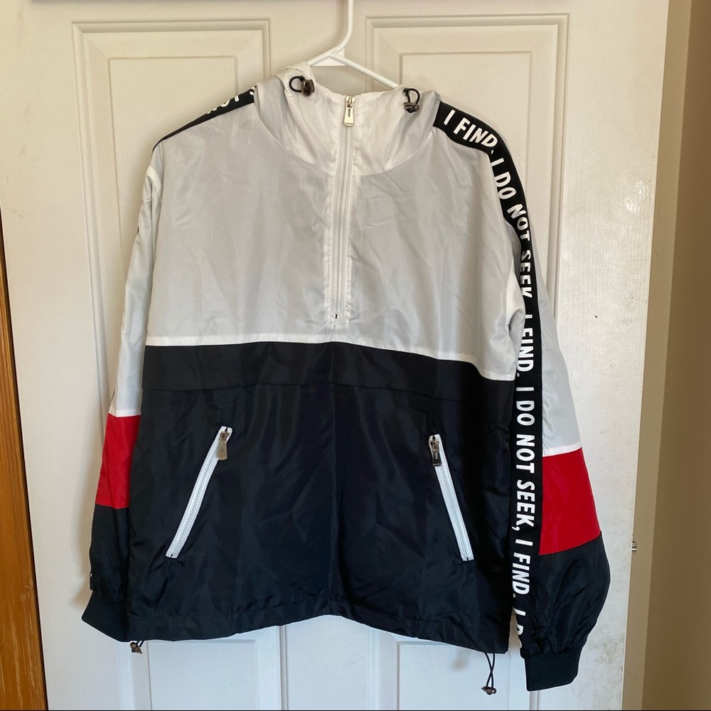 NWT Zaful Men’s Red/White/Black Hooded Swe…